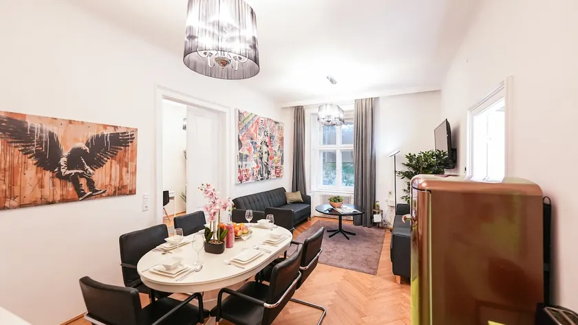 3 Bedroom Deluxe Apartment - Image 1