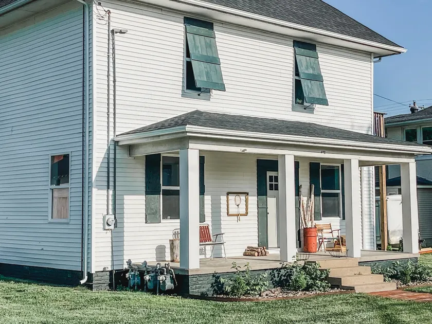 The Cozy Farmhouse in the City - Image 1