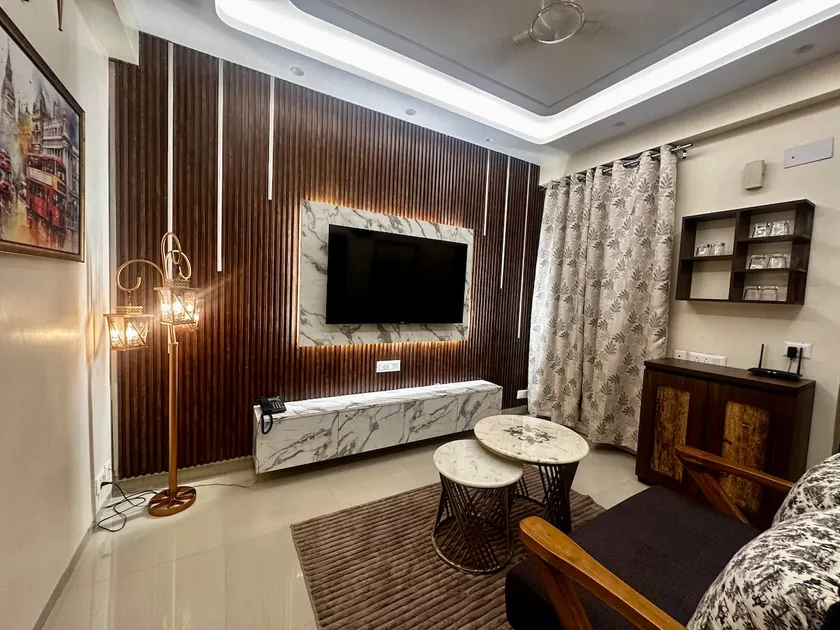 Metro View Studio - Image 1