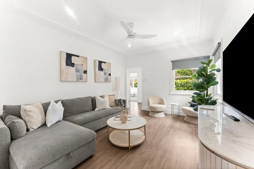 Seastays Merewether - 3 Minute Walk to the Beach - Image 1