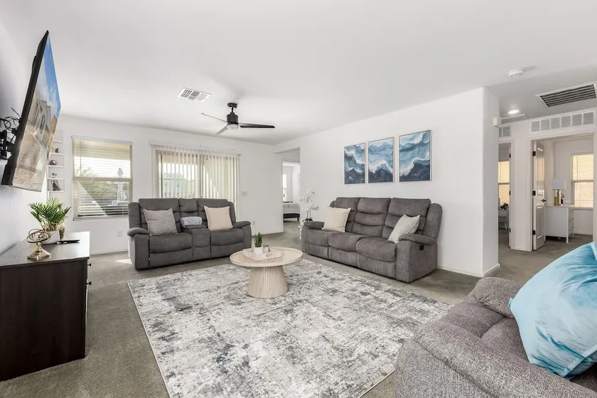 Modern 3BR • 2BA Home Near Westgate & Luke AFB - Image 1