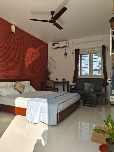 Sunny Nook Studio Penthouse HSR | LiviGo Stays - Image 1