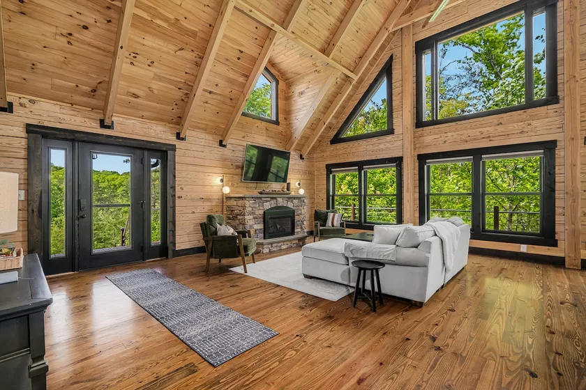 Arch Fun Cabin with Hot Tub & Views | Games in RRG - Image 1