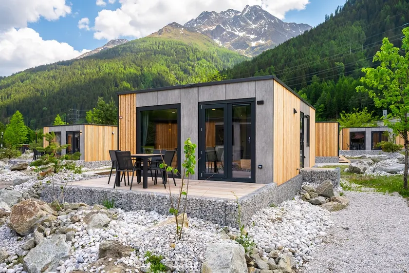 Luxury Wooden Lodge with Terrace and Alpine Views - Image 1
