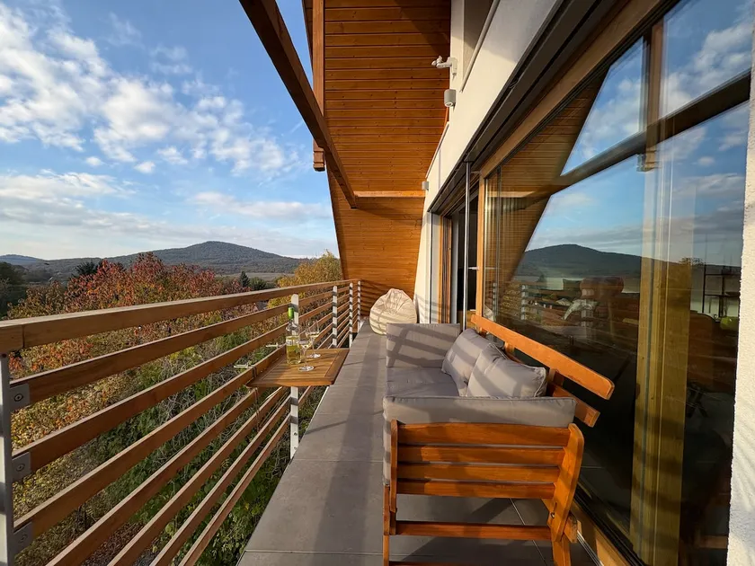 Dolina Luna Panorama Loft - Image 1