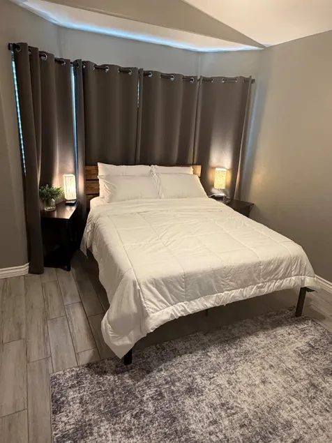 Chandler Apartment Suite - Image 1