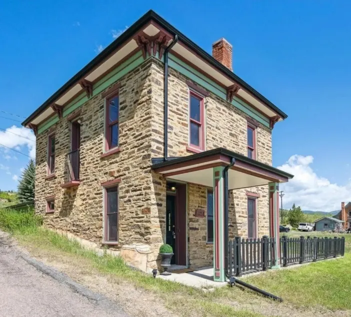Mining Manor in the Colorado Rockies - Image 1