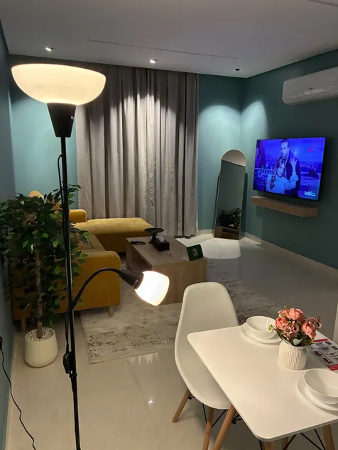 Suite Room and Lounge 301 - Image 1