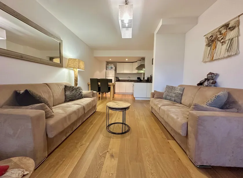 N e w F2 accommodation in luxury residence in AURON - Image 1