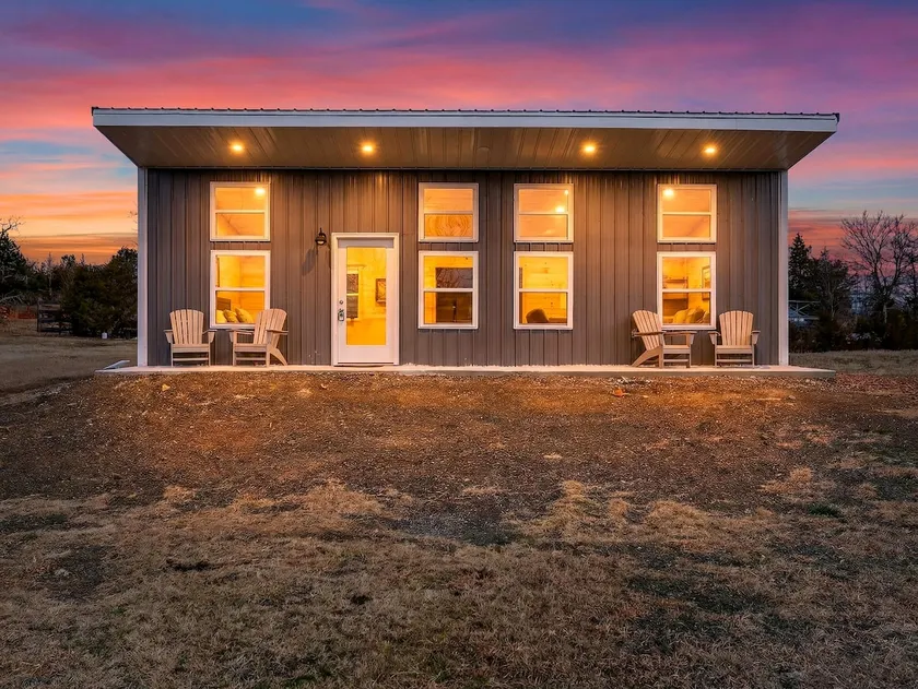 Hunter’s Cabin - King Beds - Near Talimena Drive - Image 1