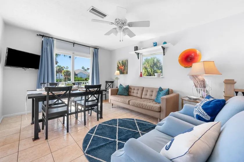 Seashell House 4BR Family & Pet Friendly Beach Home - Image 1