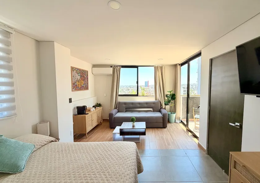 Private Suite with Living Room · GYM | North Zone - Image 1