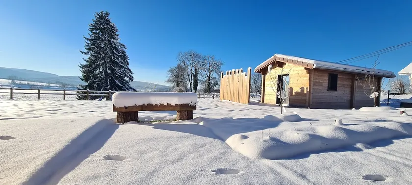 Modern cottage in the heart of nature - Image 1