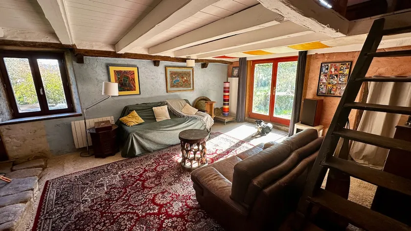 Bohemian house by the fireplace - Image 1