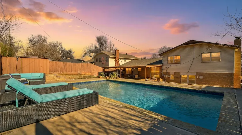 OKC Resort Retreat | Pool Table | Fire Pit | BBQ - Image 1