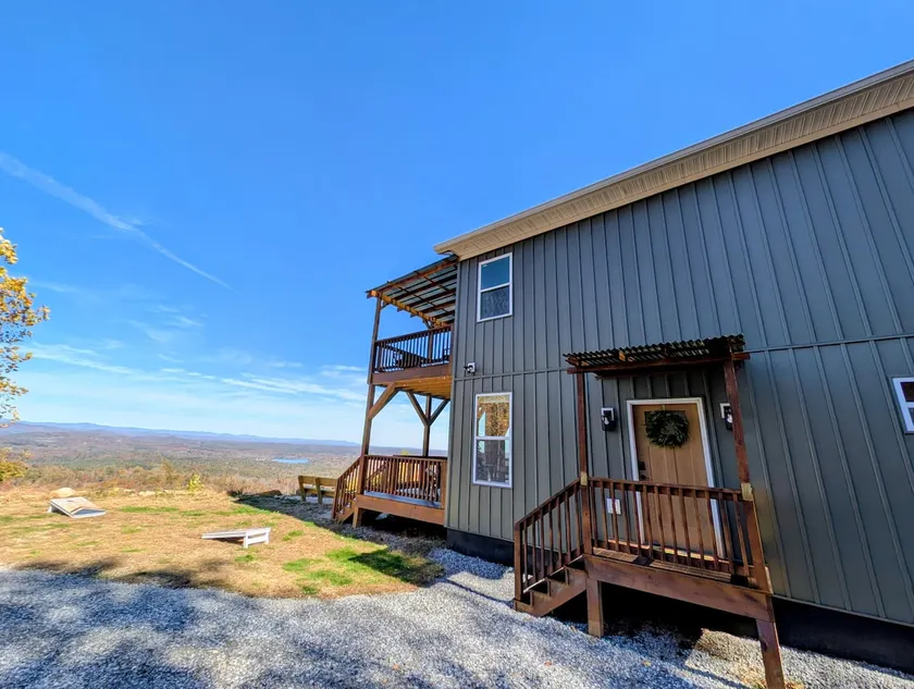Eagles Nest-majestic views, game room, fire pit! - Image 1