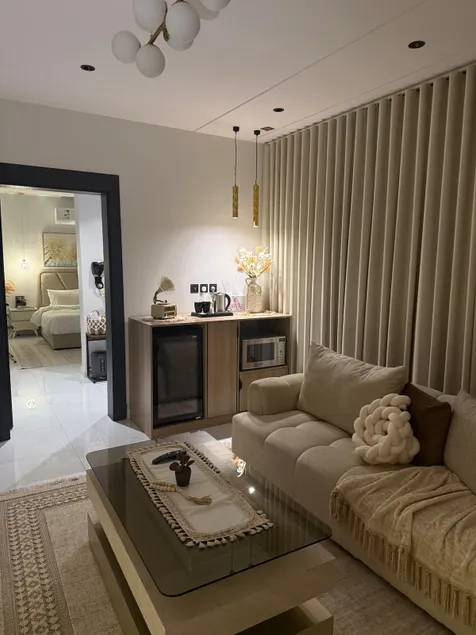 Luxury Apartment | Near Airport & Mall of Arabia - Image 1