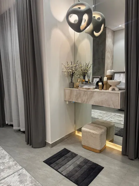 Full-service apartment with private entrance on the ground floor near the airport - Image 1