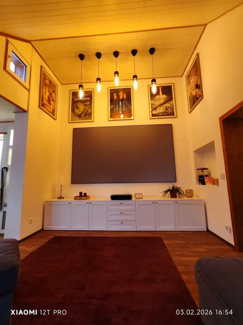 Country house cinema: 120” screen, 120 sqm & themed rooms - Image 1