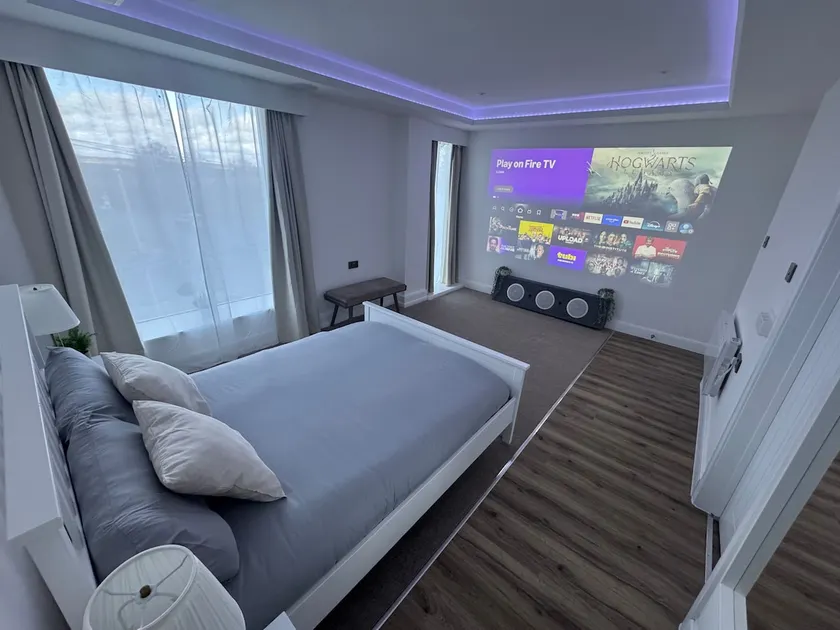 Cinema room apartment 1 - Image 1