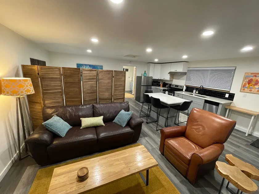 Brand new guesthouse, quiet neighborhood - Image 1