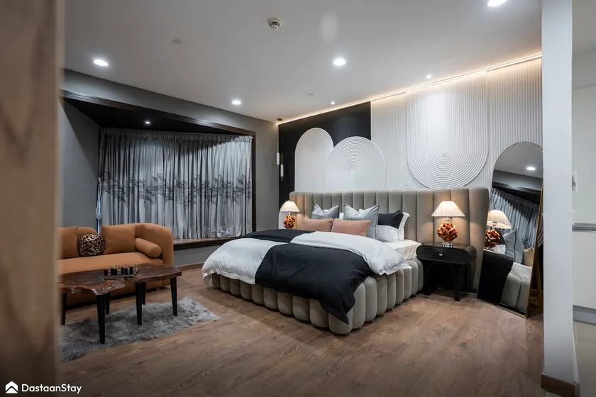 Sapphire 1BHK Studio Near Raya,Dolmen - DHA -Lahore - Image 1