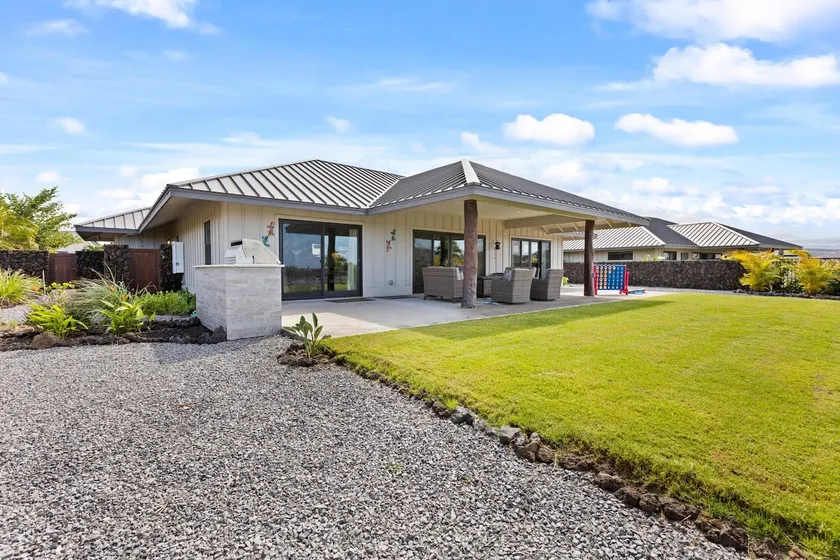 3 BDR/3BTH Oasis | Dual Suites + Outdoor Kitchen - Image 1