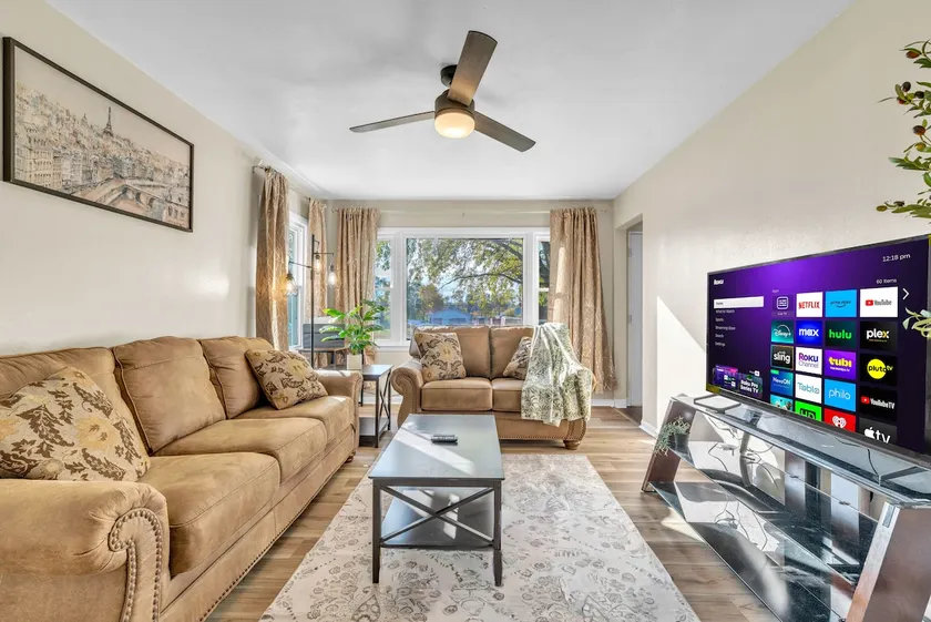 King and Queen Beds Sleeps 6 with Amenities Galore - Image 1