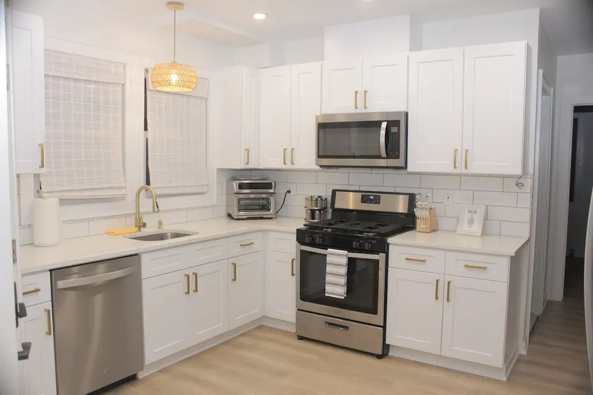 Remodeled 3BR • Near NYC • Walk to Train + Parking - Image 1