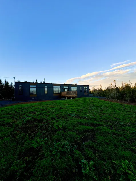 Lake front home in West Petpeswick - Image 1