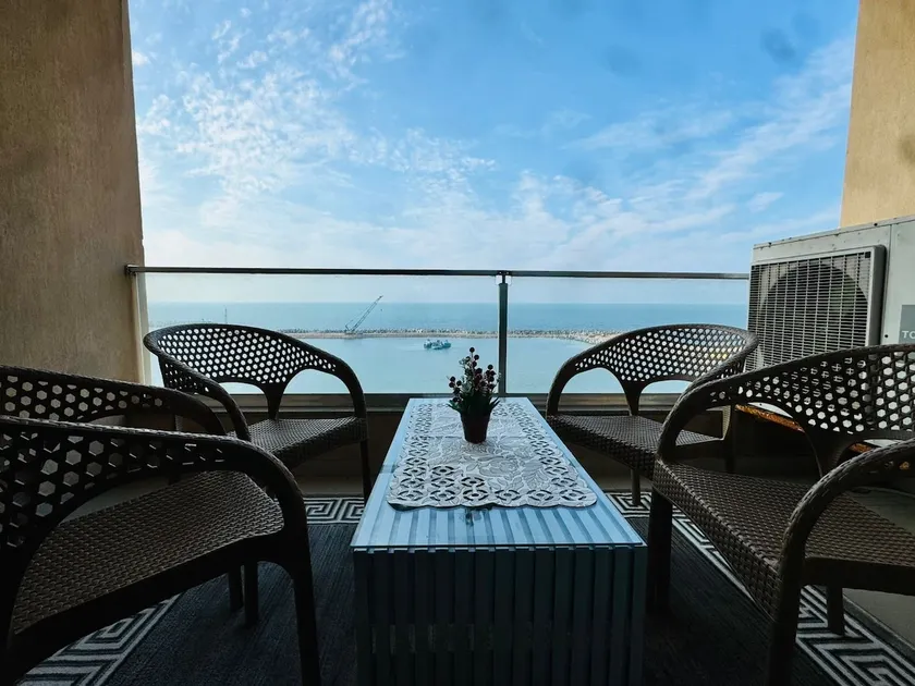 Louran Luxurious 2-Bedroom - Image 1