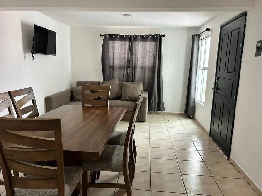 Cozy apartment, centrally located, parking. - Image 1