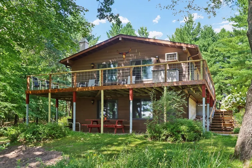 The Dells Lakeside Dream - A Waterfront Property - Image 1