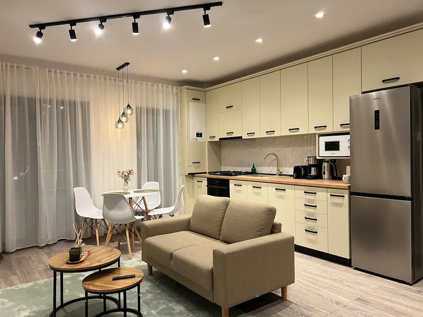 Cozy and stylish apartment - Image 1