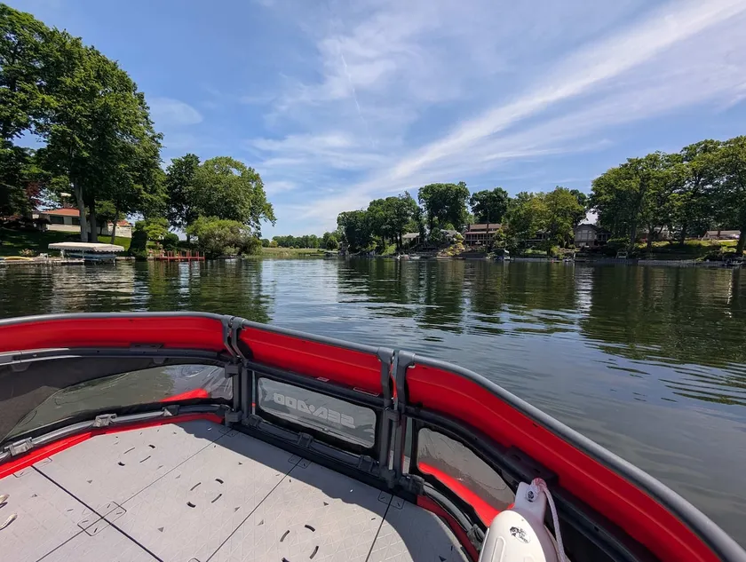 Portage Lakes Retreat with Boat & Views - Image 1