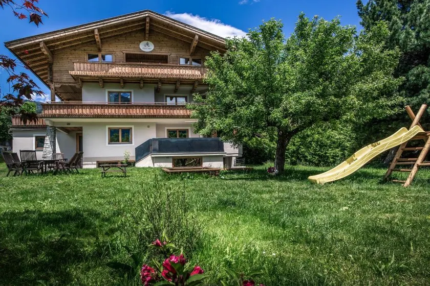 Alpine View Apartments - Image 1