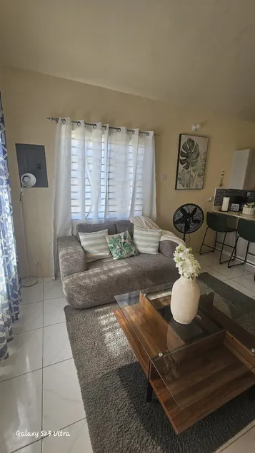 Luxury Stay in Quiet Community - Image 1