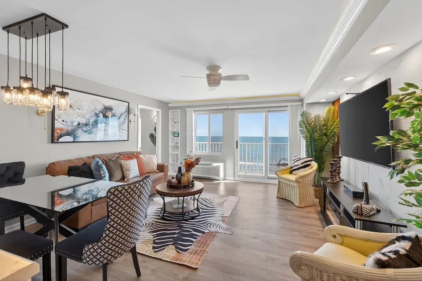 Penthouse Oceanfront Oasis |Modern|Pool & Gym 1103 - Image 1