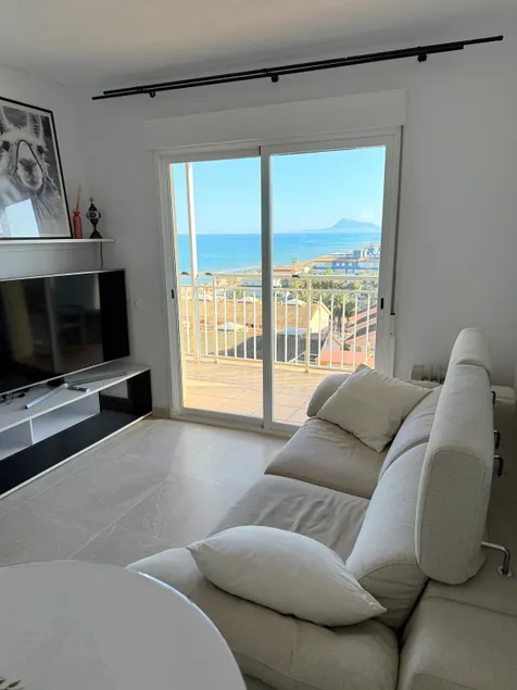Perfect Flat with Ocean Views in Valencia - Image 1