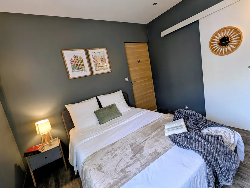 New ~ Cozy room with private bathroom - Image 1