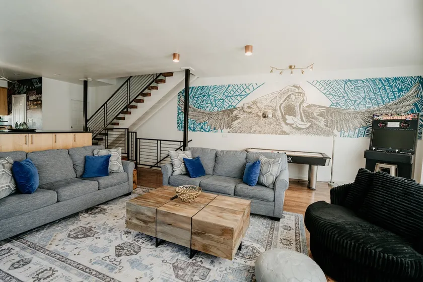 3BR Condo | Rooftop Views | Deep Ellum/Fair Park - Image 1
