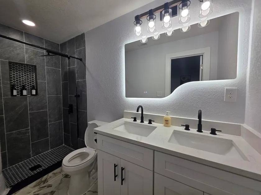 •Easy Access to All of Tampa!• - Image 1