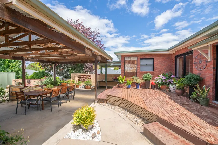 Coorabin -Spacious country home - Pets welcome - Image 1