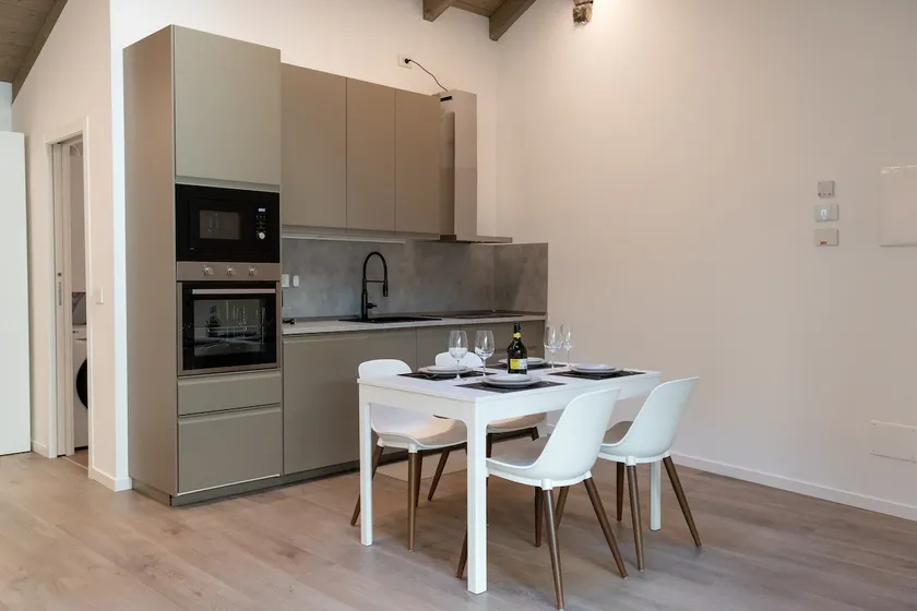 Modern luxury nest within walking distance of Lake Como - Image 1