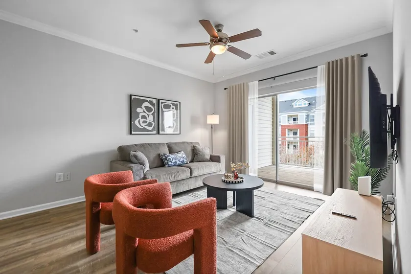 Lovely 2BR: Sleeps 5 I Free Parking I New! - Image 1