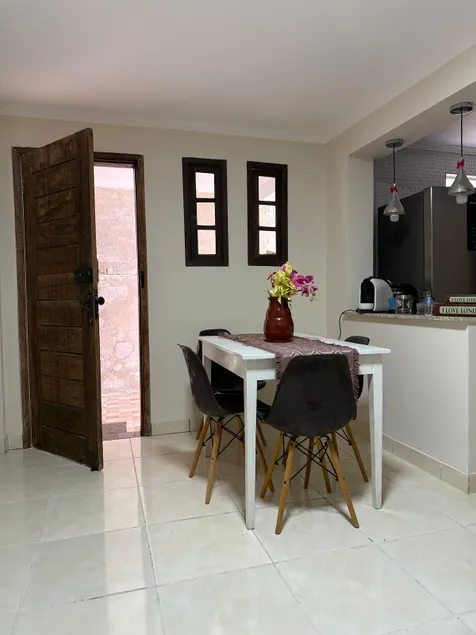 Cozy apartment near the airport - Image 1