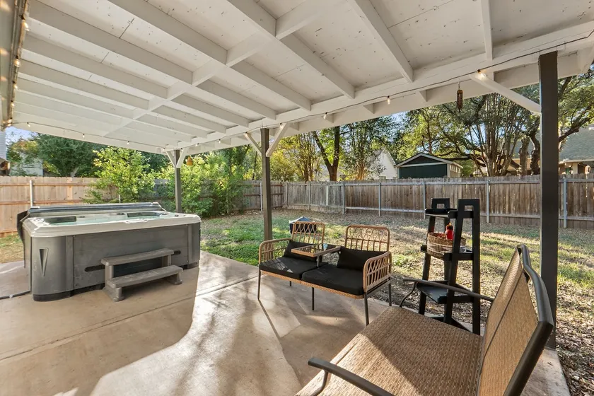 Cedar Park Family Home! Hot tub! Fire Pit! - Image 1