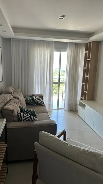Furnished penthouse with two parking spaces - Image 1