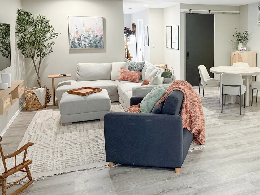 The Little Coop – Downtown Studio Escape - Image 1