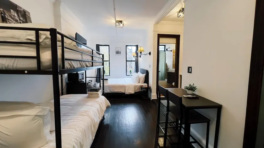 Manhattan Studio - Image 1